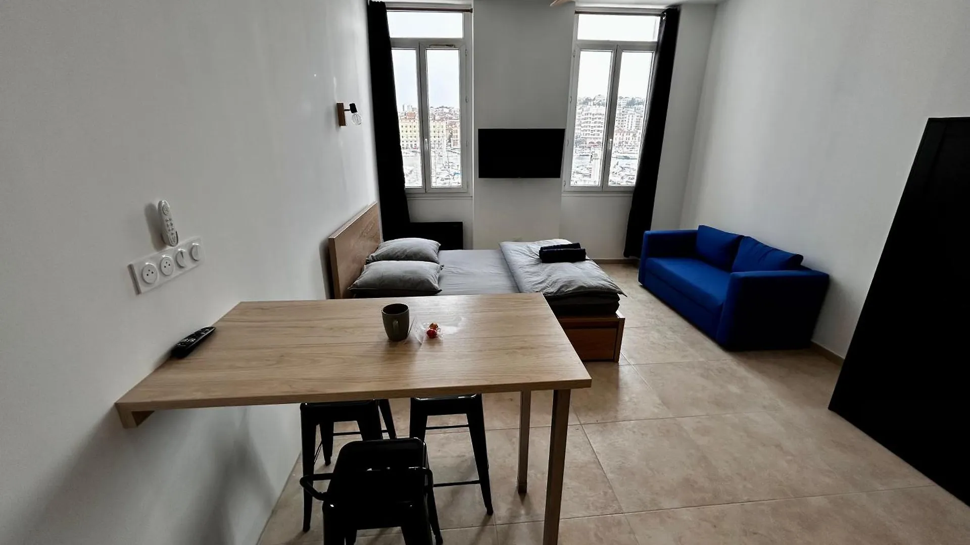 Appartement Vue Imprenable Vieux-Port Et Notre Dame Marseille Hostel