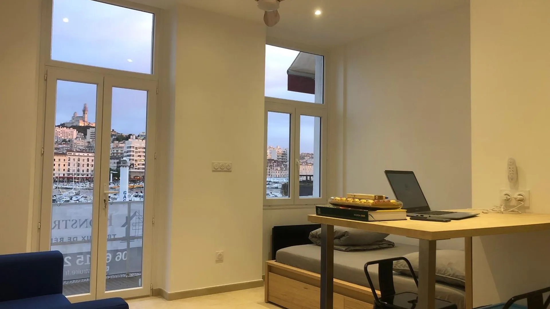 Hostel Appartement Vue Imprenable Vieux-Port Et Notre Dame Marseille