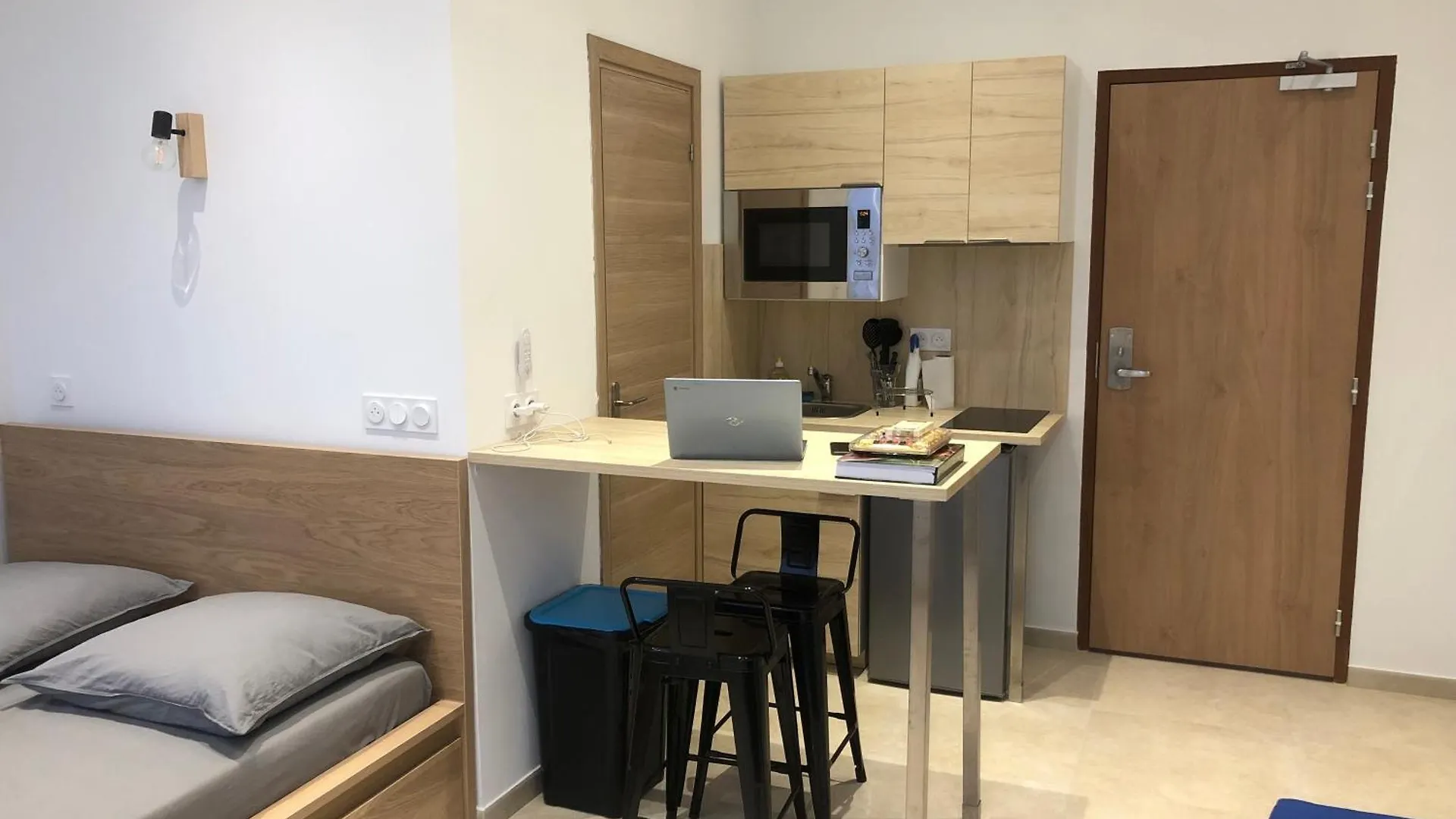 Appartement Vue Imprenable Vieux-Port Et Notre Dame Marseille France