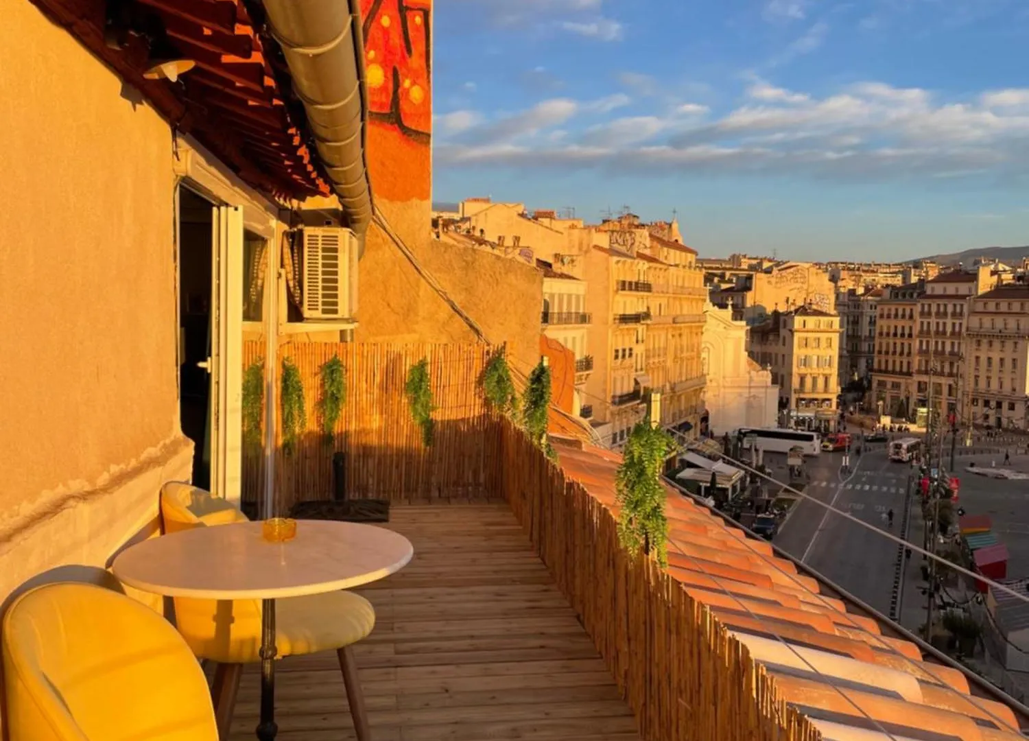 Hostel Appartement Vue Imprenable Vieux-Port Et Notre Dame Marseille