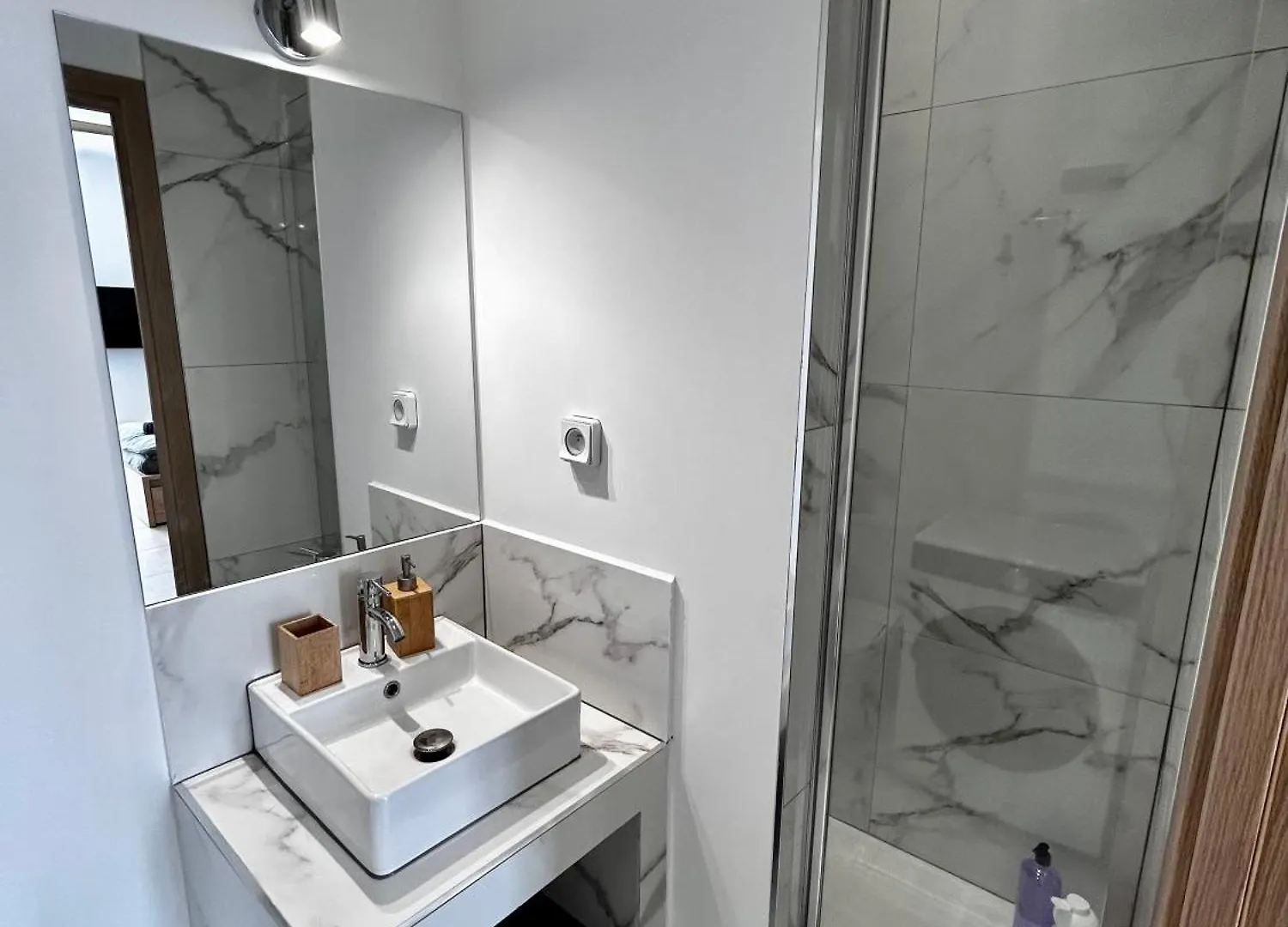 Appartement Vue Imprenable Vieux-Port Et Notre Dame Марсель Хостел