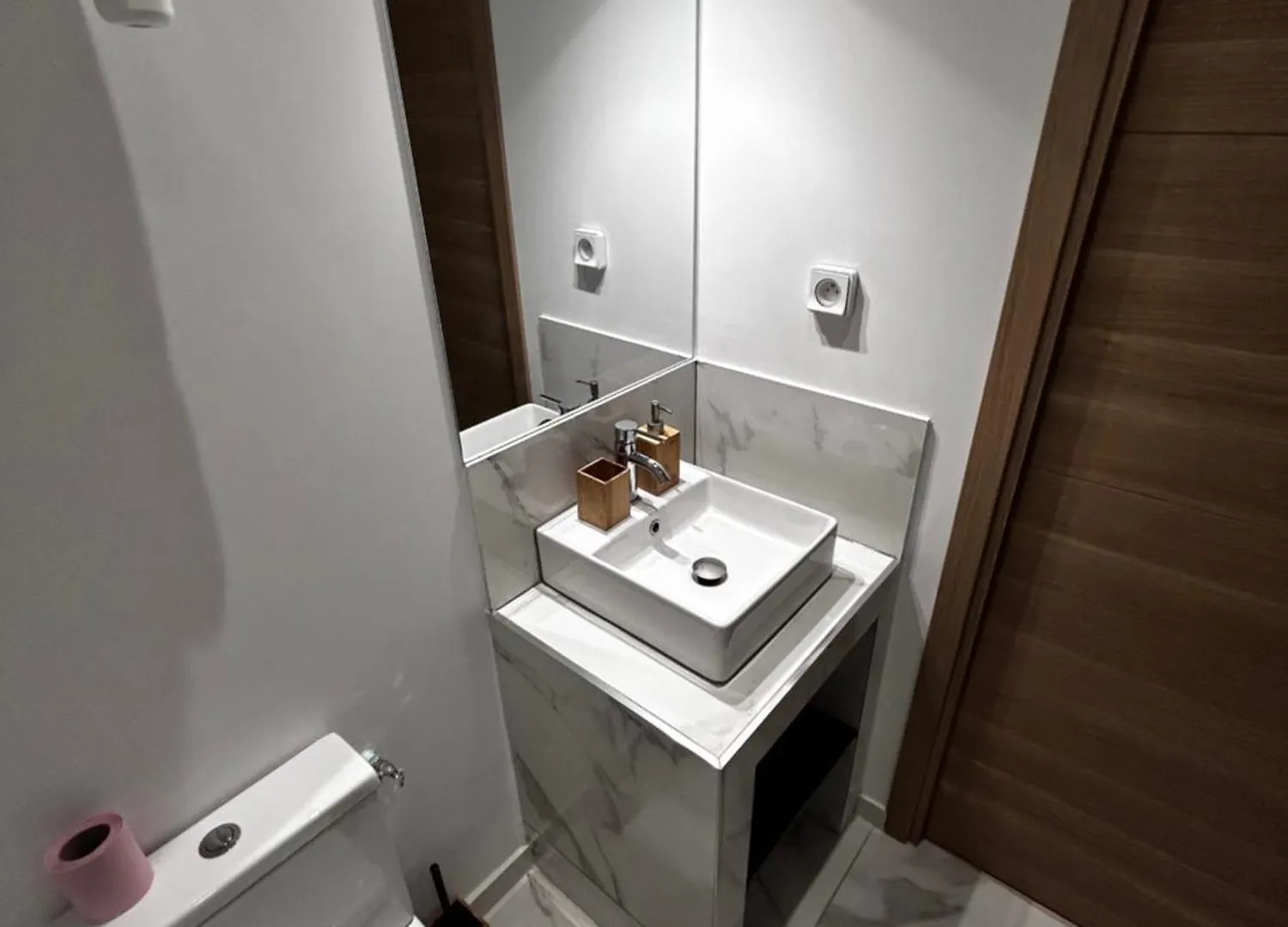 Хостел Appartement Vue Imprenable Vieux-Port Et Notre Dame Марсель