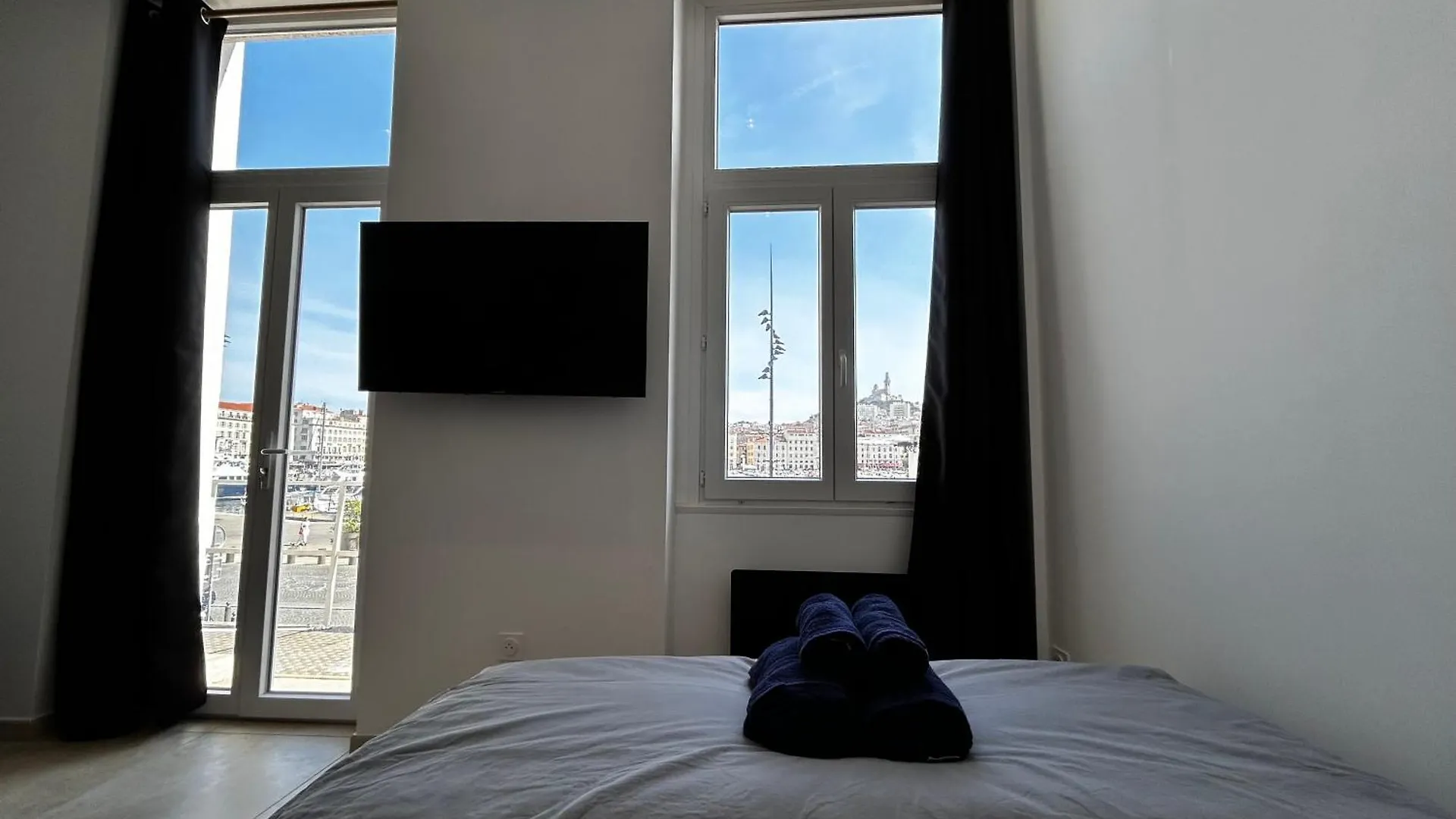 Hostel Appartement Vue Imprenable Vieux-Port Et Notre Dame Marsilya